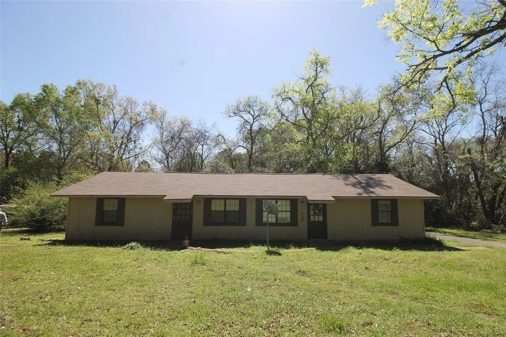 Unit for sale at 417 Myrtle Drive, Jacksonville, TX 75766