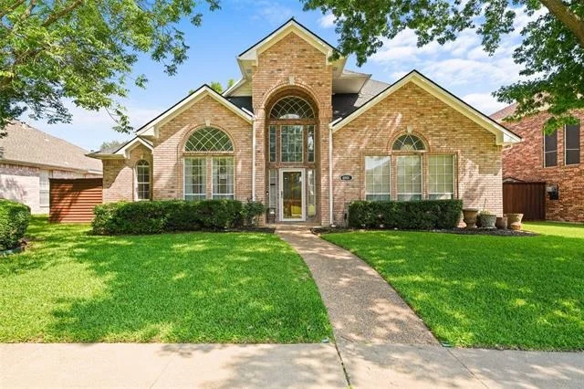 Unit for sale at 8901 Lakepointe Avenue, Rowlett, TX 75088
