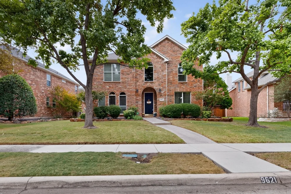 Unit for sale at 9621 Plains Circle, Frisco, TX 75033