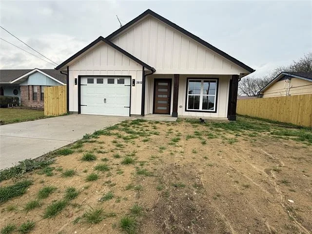 Unit for sale at 2612 W Park Row, Corsicana, TX 75110