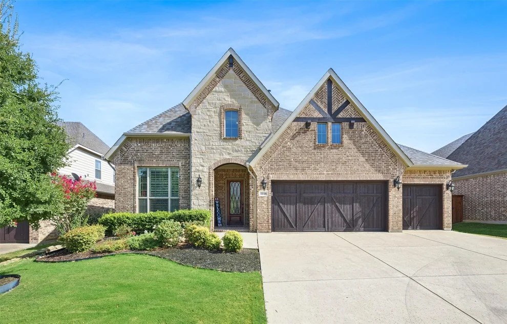 Unit for sale at 1116 Broadmoor Way, Roanoke, TX 76262