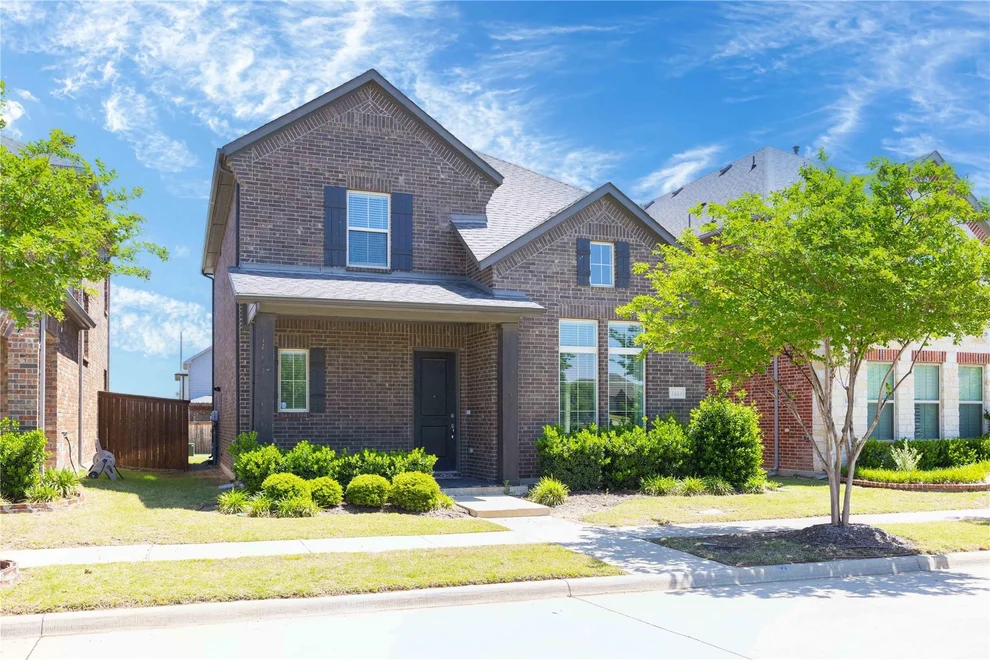 Unit for sale at 1614 Cherokee Rose Trail, Garland, TX 75042