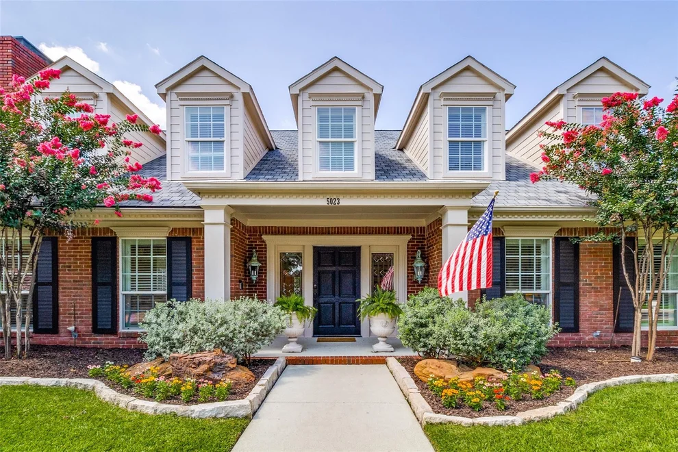 Unit for sale at 5023 Spyglass Drive, Dallas, TX 75287