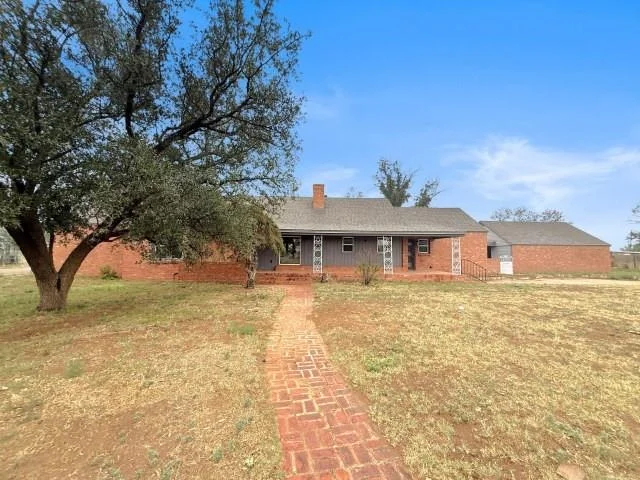 Unit for sale at 1001 N 3rd Street, Lamesa, TX 79331