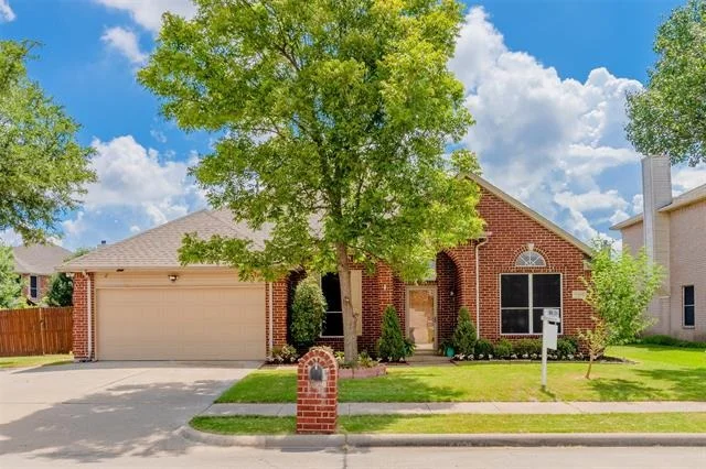 Unit for sale at 5305 Summit Knoll Trail, Sachse, TX 75048