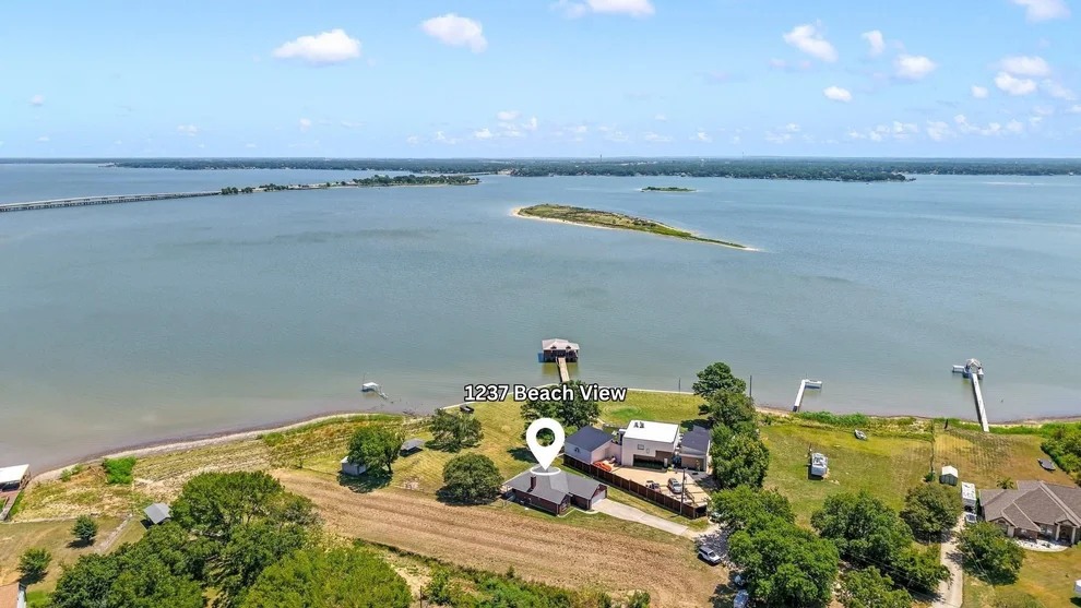 Unit for sale at 1237 Beachview, Seven Points, TX 75143
