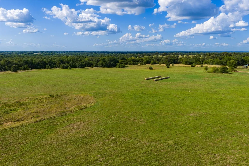 Unit for sale at 10446 Fm 859, Edgewood, TX 75117