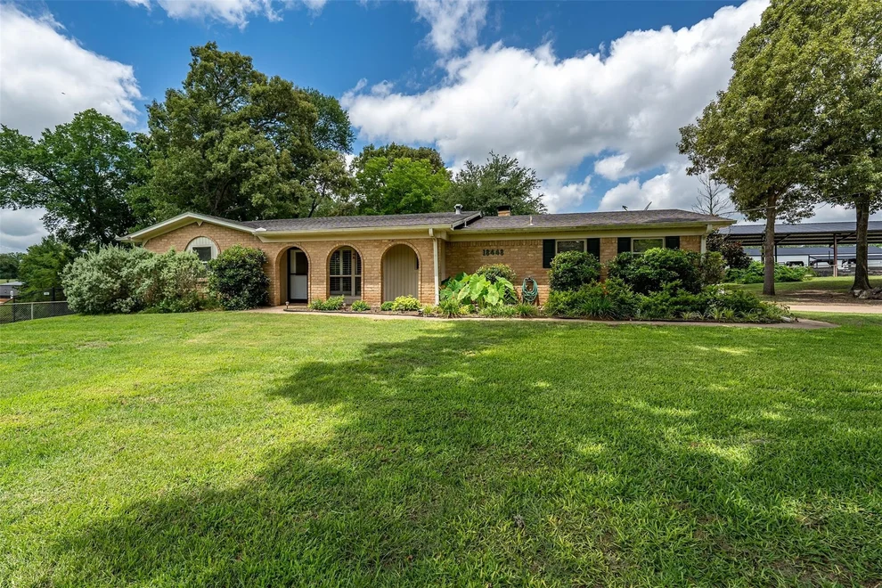 Unit for sale at 18448 County Road 138, Flint, TX 75762