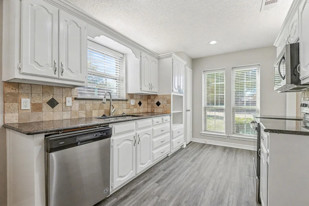 Unit for sale at 2304 Twilight Circle, Plano, TX 75093