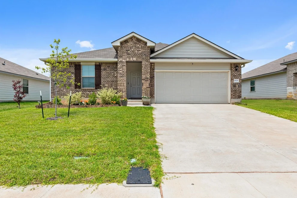Unit for sale at 6929 Guadalupe Road, China Spring, TX 76633