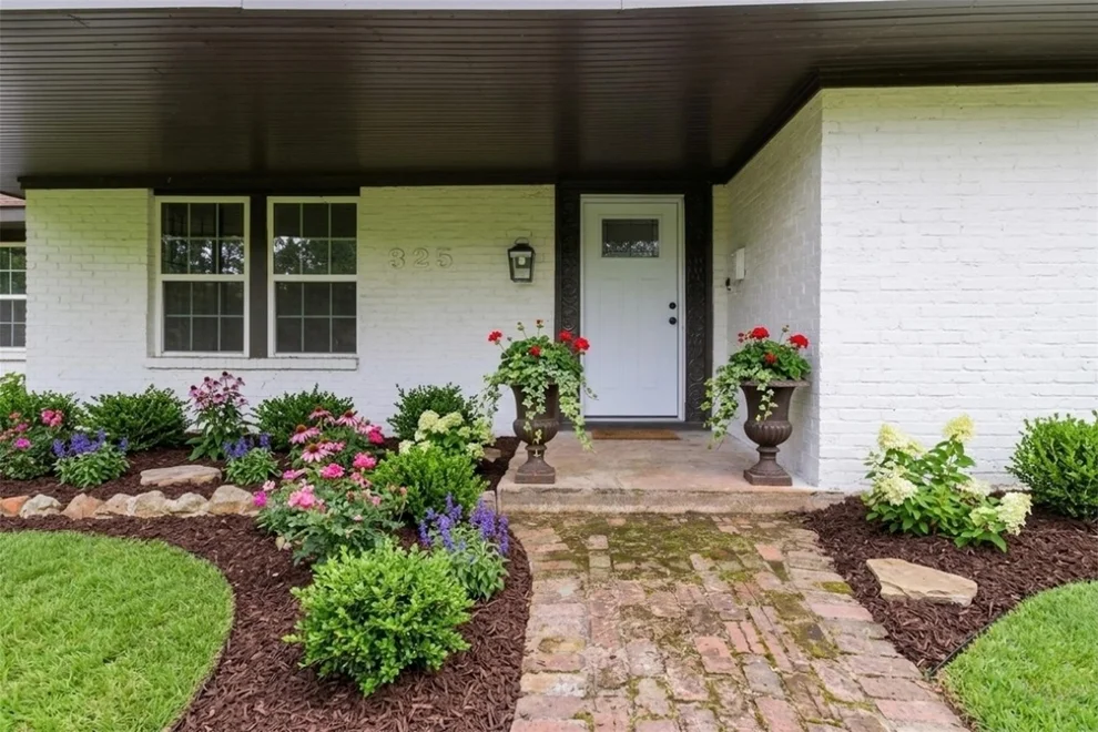 Unit for sale at 325 Sunset Boulevard, Lufkin, TX 75904