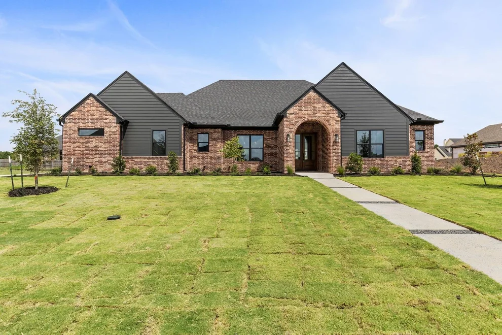 Unit for sale at 132 Paddle Boat Court, Robinson, TX 76706