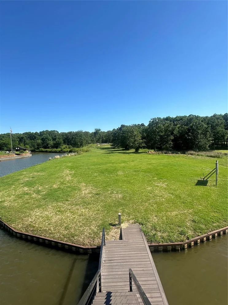 Unit for sale at 14192 Ridge Lane, Malakoff, TX 75148