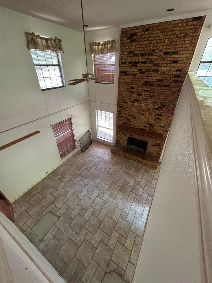 Unit for sale at 544 Renee Lane, DeSoto, TX 75115