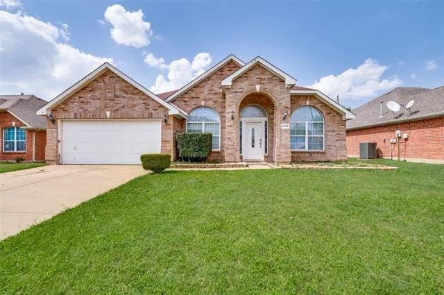 Unit for sale at 2442 Lost Mesa, Grand Prairie, TX 75052