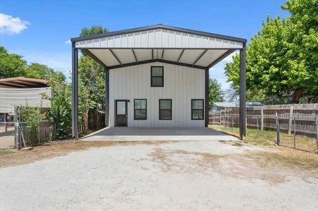 Unit for sale at 108 Private Road 127, Whitney, TX 76692