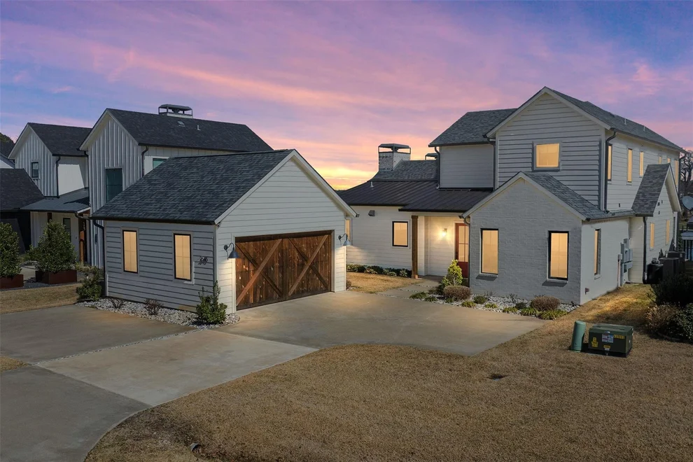 Unit for sale at 2545 Homestead Court, Tool, TX 75143