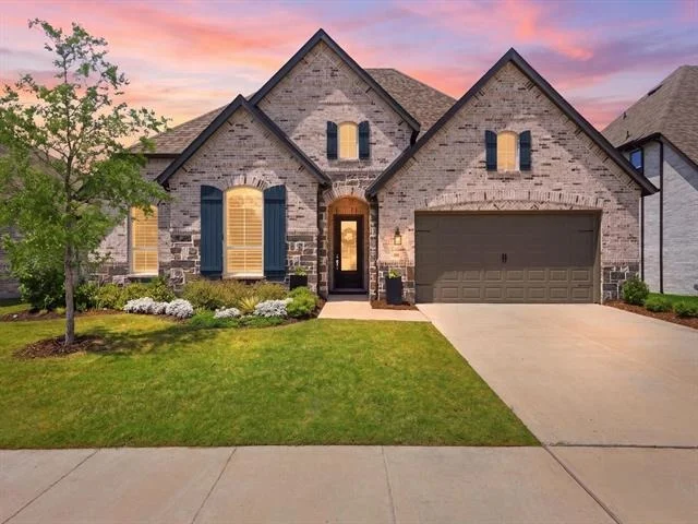 Unit for sale at 518 Hidden Creek Parkway, Van Alstyne, TX 75495