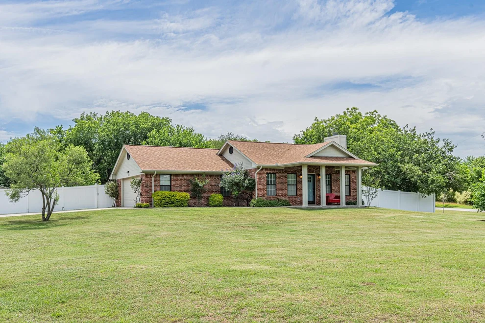 Unit for sale at 204 S Spring Branch Trail, Springtown, TX 76082