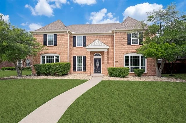 Unit for sale at 2921 Shadywood Lane, Plano, TX 75023