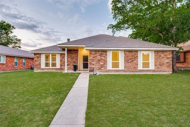 Unit for sale at 1313 Clover Drive, Allen, TX 75002