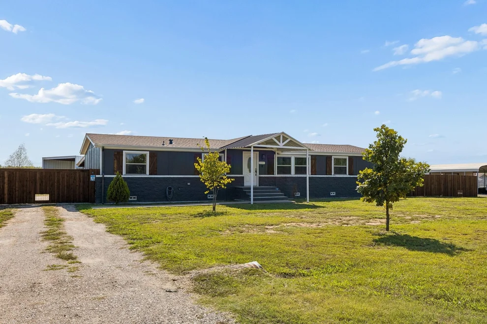 Unit for sale at 1343 Brockwood Lane, Crandall, TX 75114