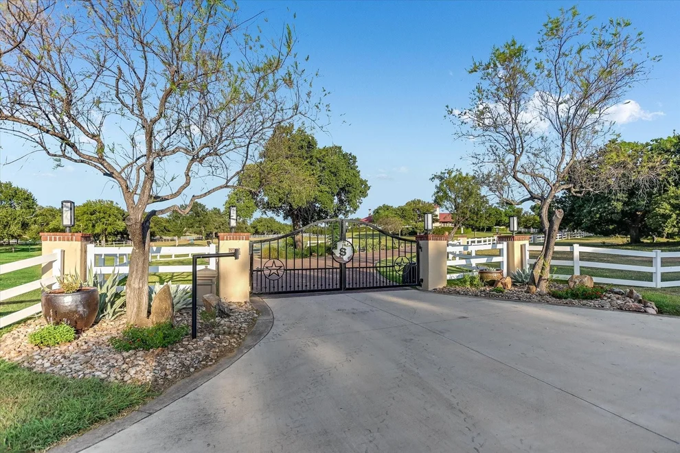 Unit for sale at 409 Haney Trace, Horseshoe Bay, TX 78657