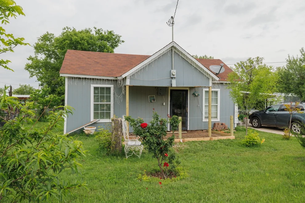 Unit for sale at 308 W 5th Street, Coleman, TX 76834