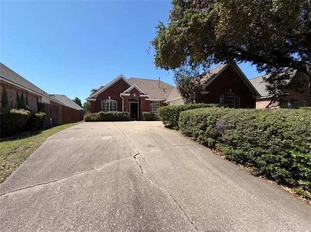 Unit for sale at 2817 Ingram Drive, Grand Prairie, TX 75052
