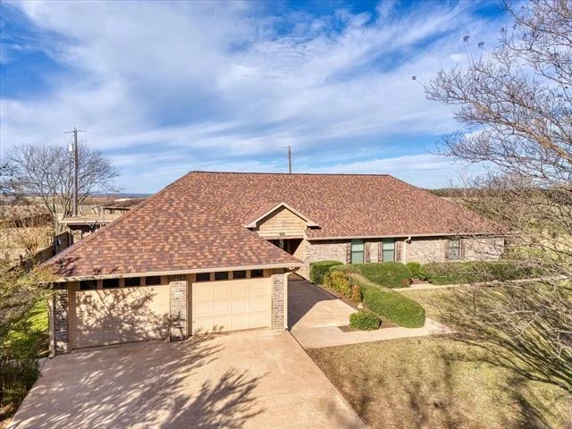 Unit for sale at 1505 Jane Lane, West, TX 76691