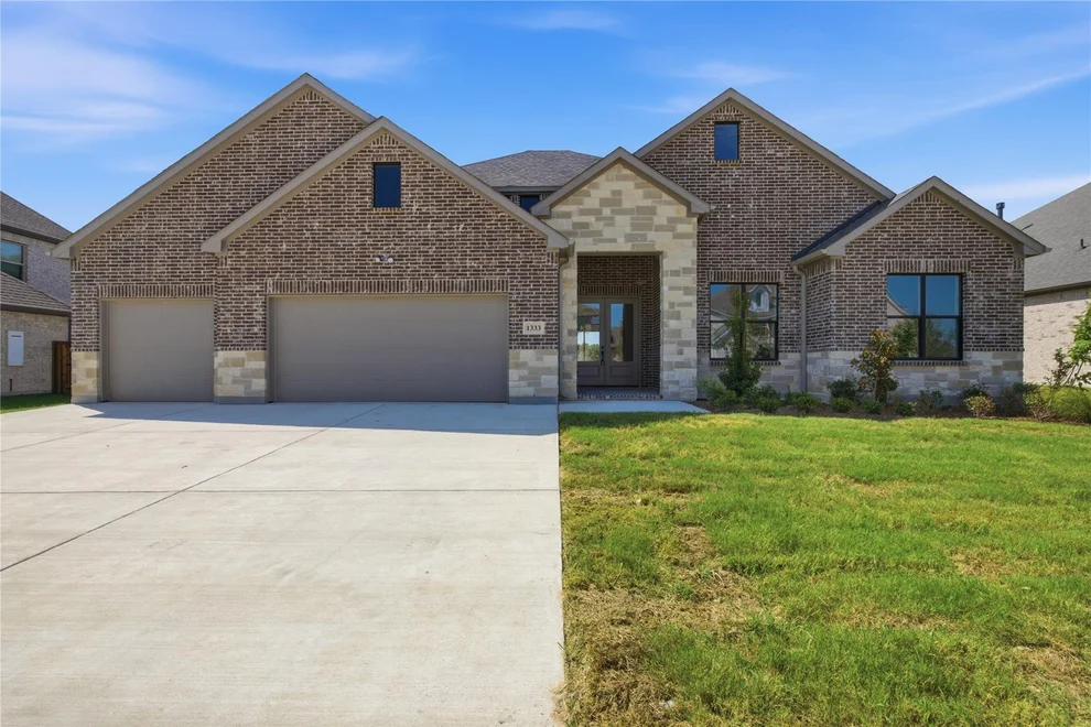 Unit for sale at 1333 Benjamin Trail, Van Alstyne, TX 75495