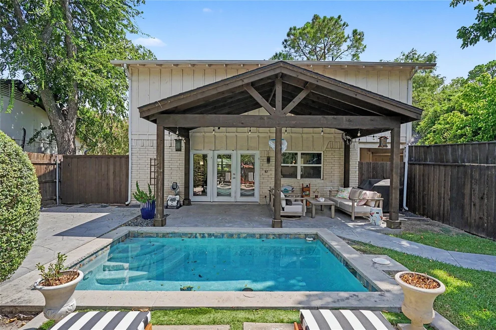 Unit for sale at 1605 Blake Drive, Richardson, TX 75081
