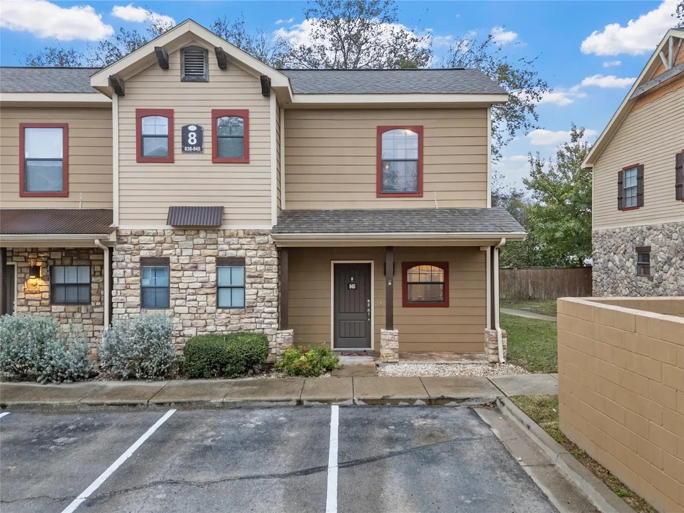 Unit for sale at 2410 S 2nd Street, Waco, TX 76706