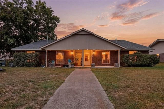 Unit for sale at 2009 Santa Anna Drive, Garland, TX 75042