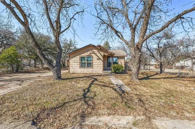 Unit for sale at 651 W Park Street, Stephenville, TX 76401