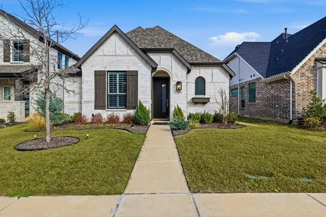 Unit for sale at 8128 Legacy Trail, McKinney, TX 75071