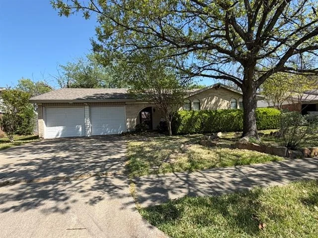 Unit for sale at 5112 Karen Drive, North Richland Hills, TX 76180