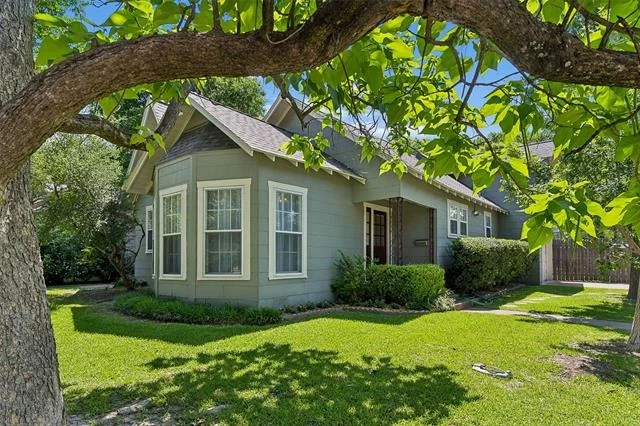 Unit for sale at 8902 Diceman Drive, Dallas, TX 75218