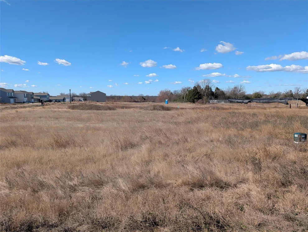 Unit for sale at 282 Victory Drive, Mabank, TX 75147