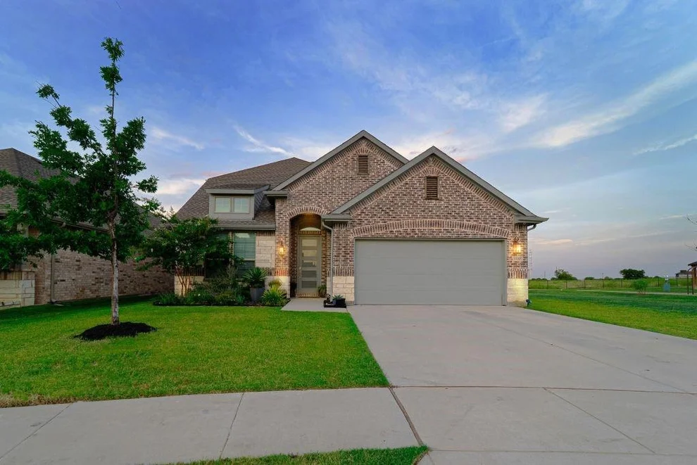Unit for sale at 1120 Stallion Lane, Justin, TX 76247