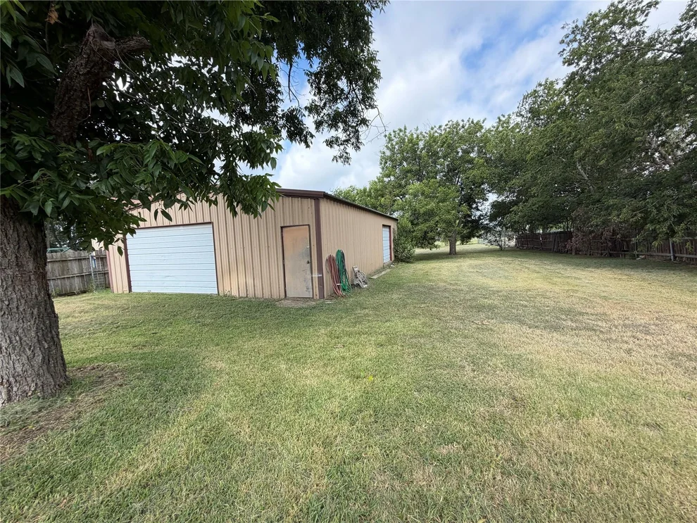 Unit for sale at 267 N Katy Road, Elm Mott, TX 76640