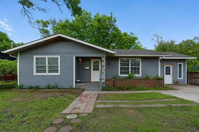 Unit for sale at 302 S 38th Street, Corsicana, TX 75110