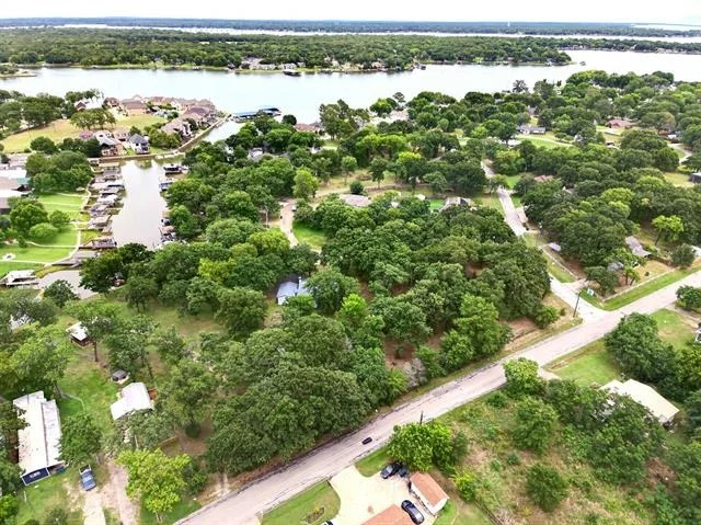 Unit for sale at 628 Legendary Lane, Gun Barrel City, TX 75156