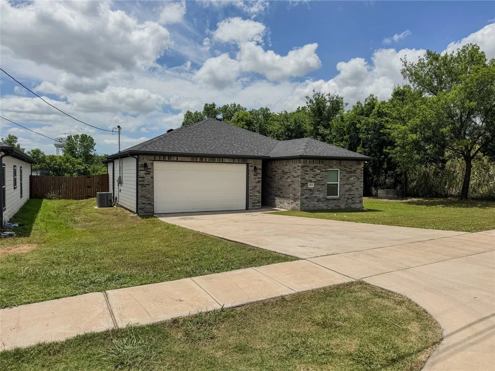 Unit for sale at 3105 Spencer Street, Greenville, TX 75401