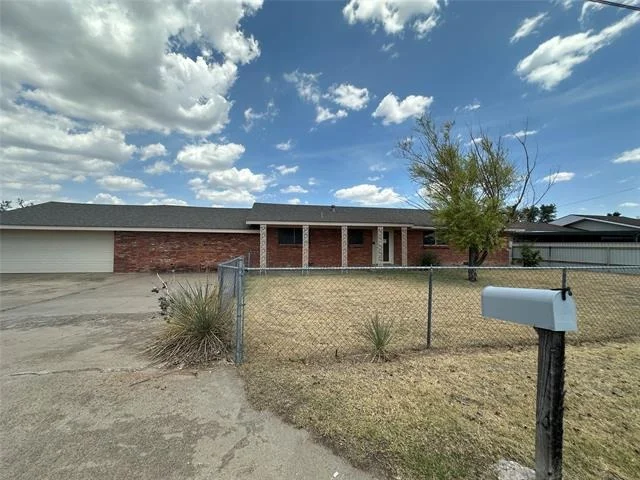 Unit for sale at 1308 Lion Street, Miami, TX 79059