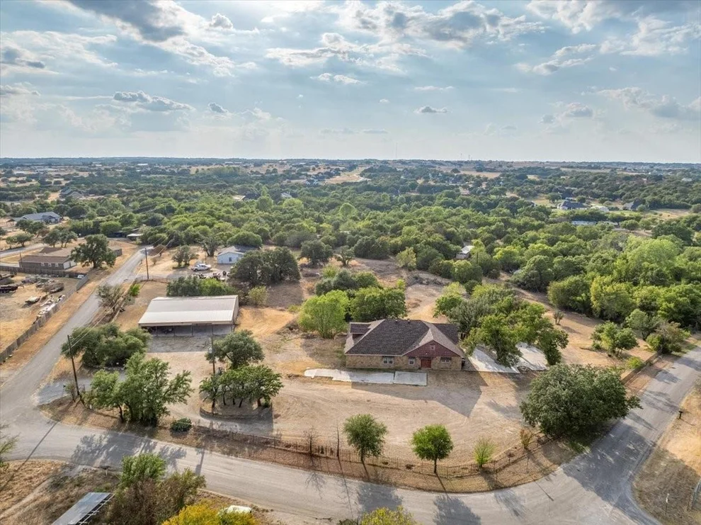 Unit for sale at 3601 Oak Circle, Weatherford, TX 76088