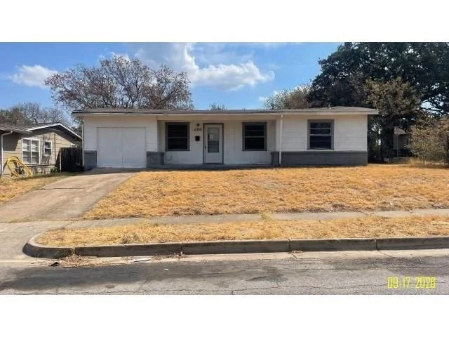 Unit for sale at 4305 Carmel Avenue, Fort Worth, TX 76119