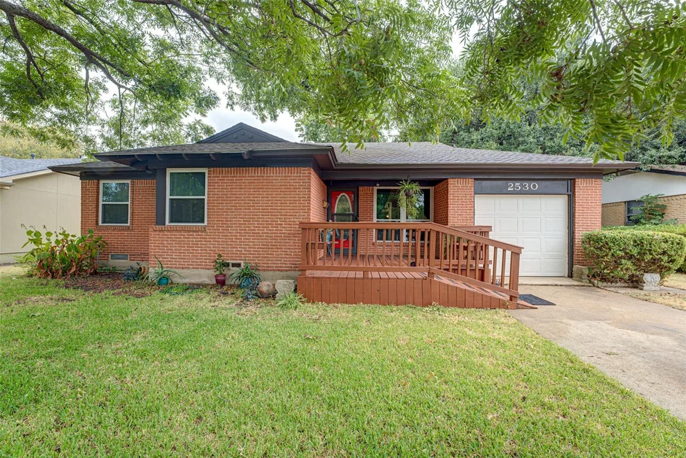 Unit for sale at 2530 Lakewood Drive, Garland, TX 75042