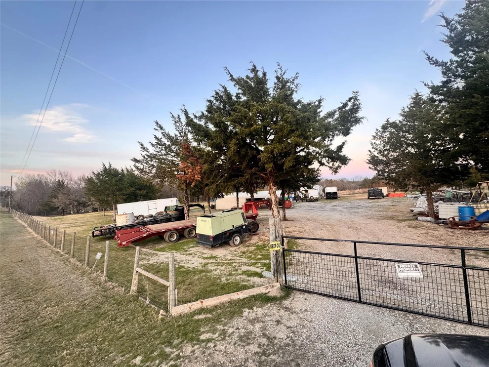 Unit for sale at 8041 Telegraph Road, Quinlan, TX 75474