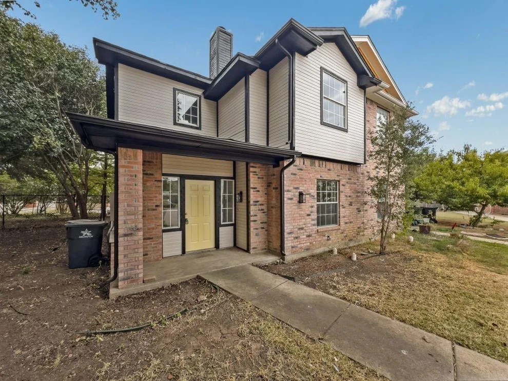 Unit for sale at 1020 Cheddar Court, Arlington, TX 76017
